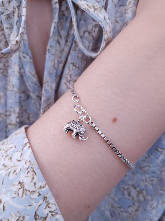 小丞飾 韓國製造 只給喜歡高品味的妳🌺
⚪️超級美 大象🐘盒子手鍊 17公分 $990 #157