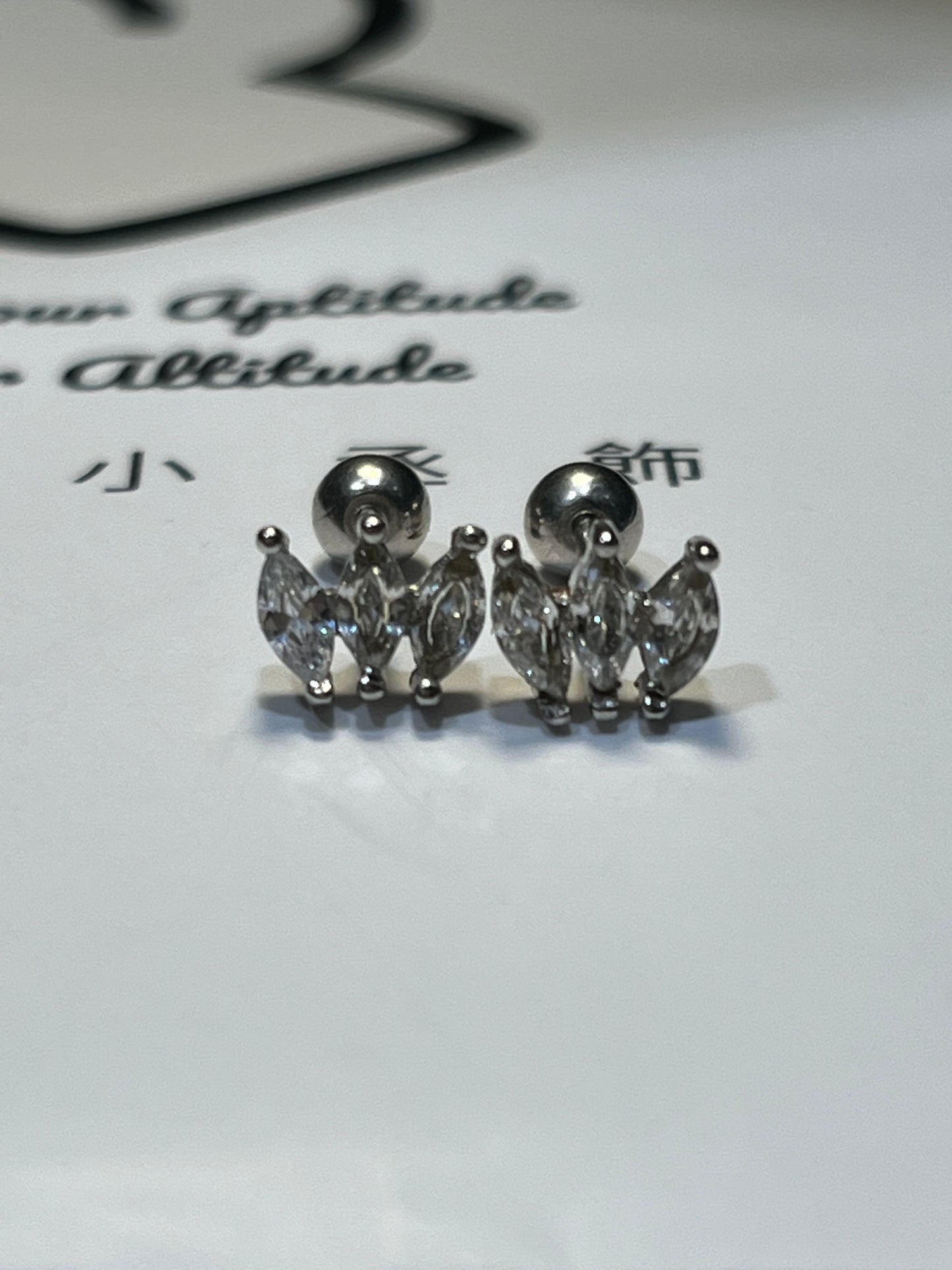 小丞飾 水晶三葉轉珠耳環 轉珠3.5mm 耳針6mm $250 #154