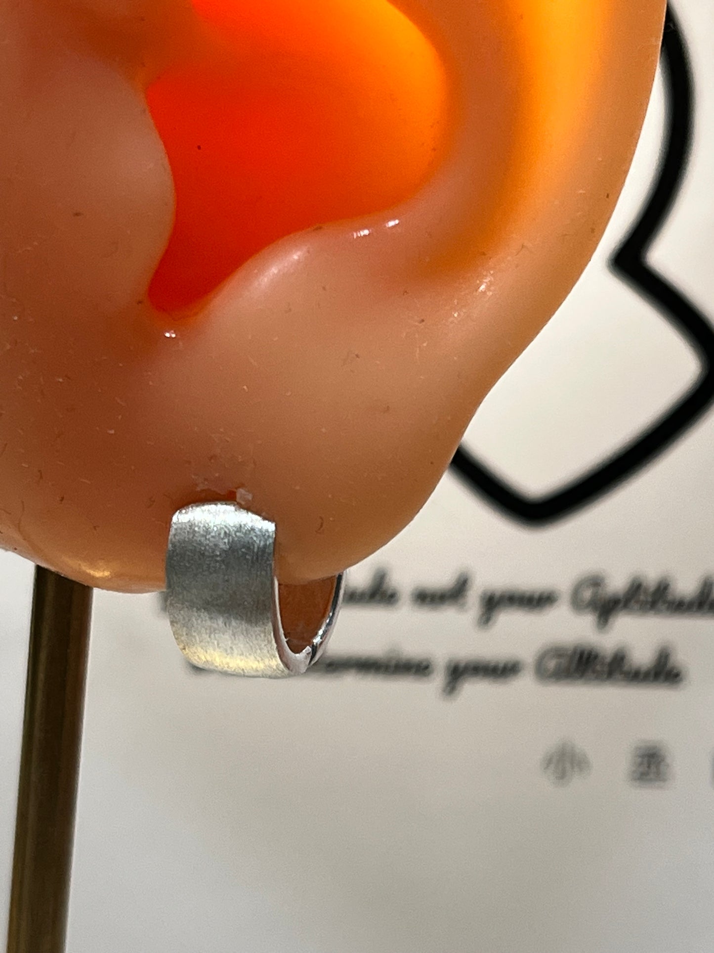 小丞飾 拉絲厚度6.5mm耳圈 圈口9mm $390 #136