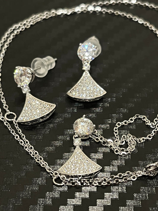 小丞飾-莫桑鑽50分 扇形莫桑項鍊耳環套組 E6031414