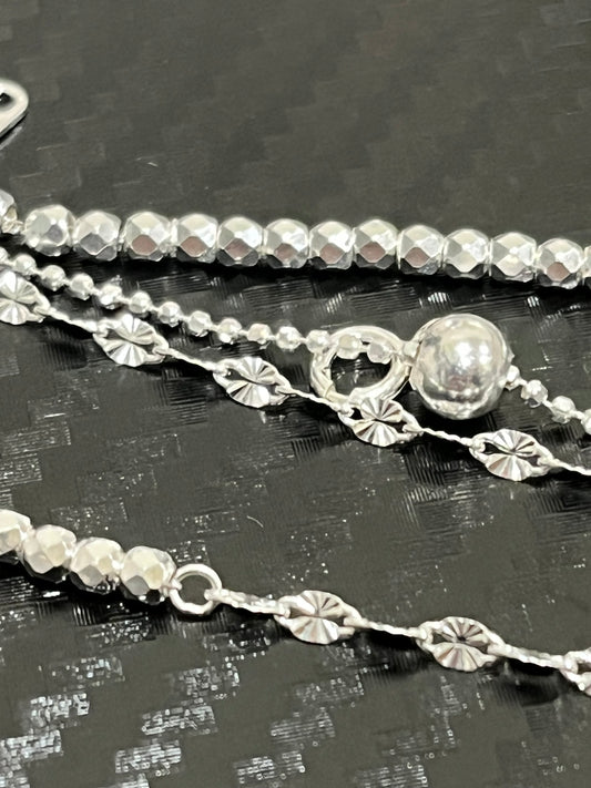 小丞飾 閃閃發亮極美!
碎銀AB 混搭素鏈 調節珠珠設計長度可調整48-53公分 
$990。 N1005