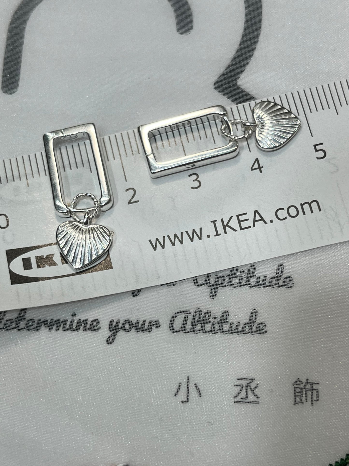 小丞飾 長方條紋愛心 耳圈 長12mm 寬6mm $390 #124