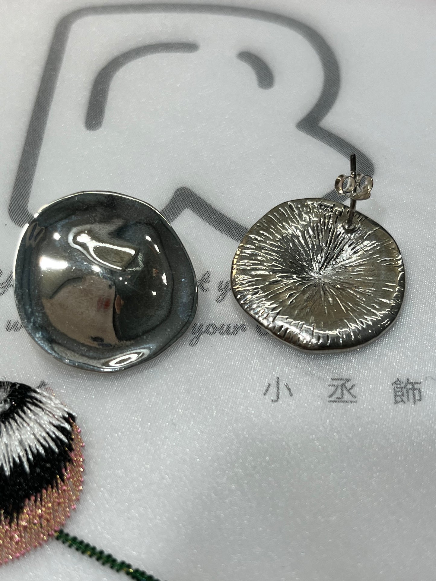 小丞飾 韓國製造 圓片直徑25mm 耳釘 #132