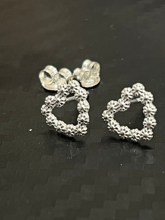 小丞飾
浪漫🌹愛心滿花耳釘
$290 R601313