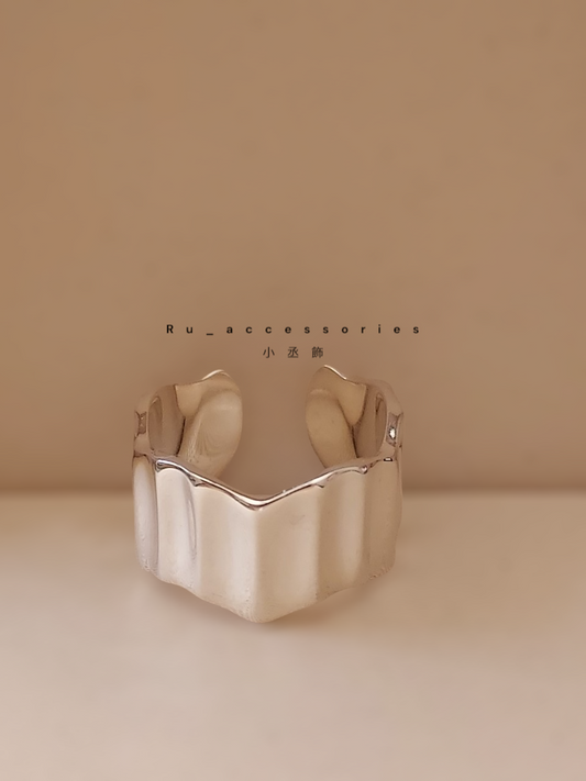 寬面微角度個性戒 #49