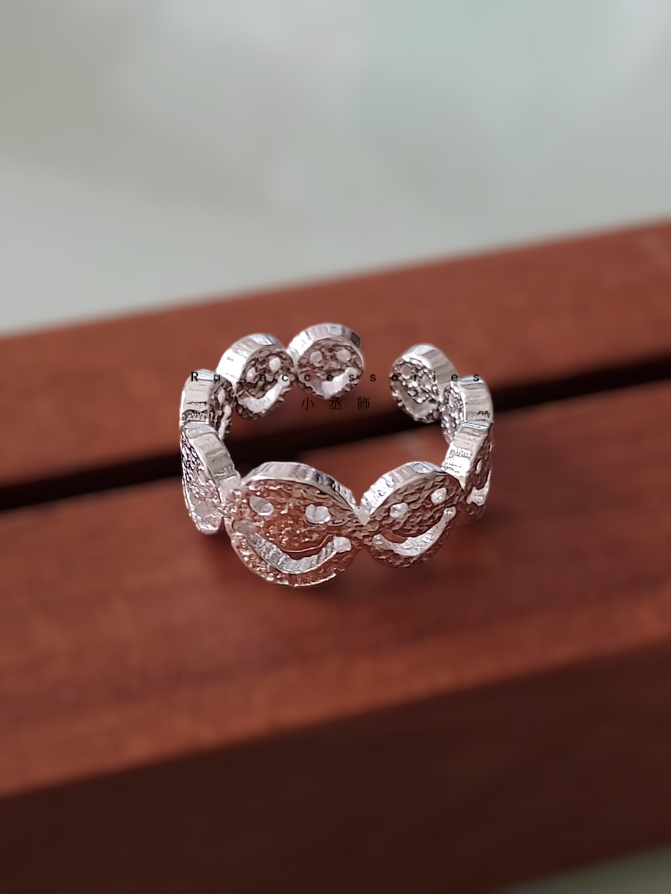 每天笑臉多一些熔岩亮銀開口戒 #50