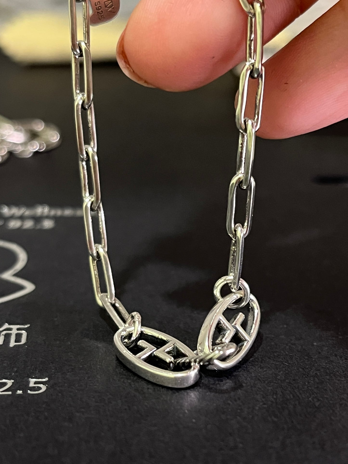 小丞飾
韓國幾何橢圓造型手鏈 $990
17+3公分 #B6010410