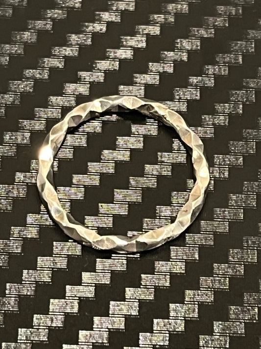 小丞飾
造型菱格紋切割定圍戒指 R6052404