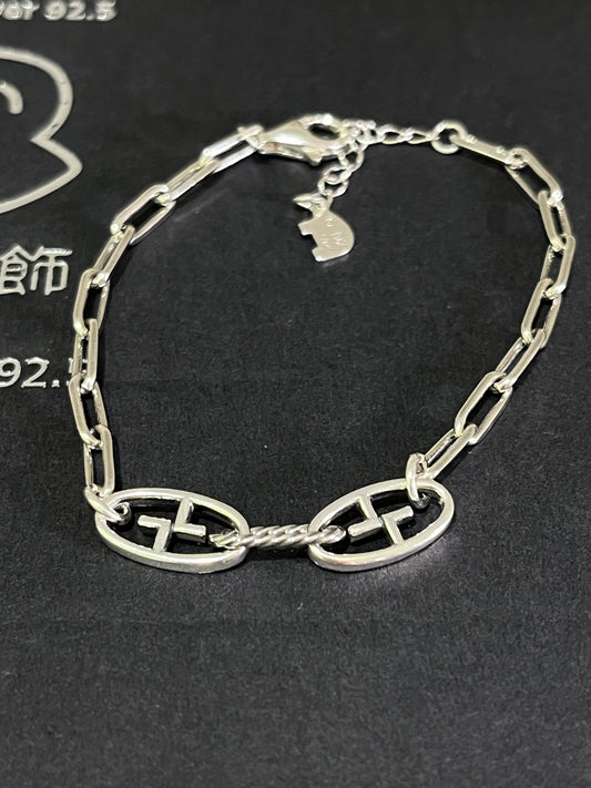 小丞飾
韓國幾何橢圓造型手鏈 $990
17+3公分 #B6010410