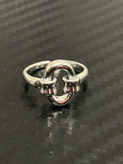 小丞飾
幾何橢圓造型尾戒
$590   R601114