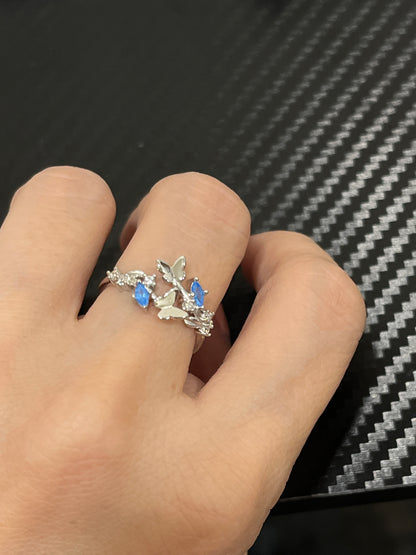 小丞飾
唯美浪漫藍鑽飛蝶前開口戒
$460   R601117