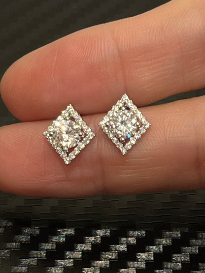小丞飾-莫桑鑽50分-方塊♦️菱形耳環。E6031401