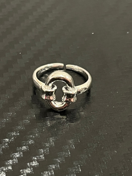 小丞飾
幾何橢圓造型尾戒
$590   R601114