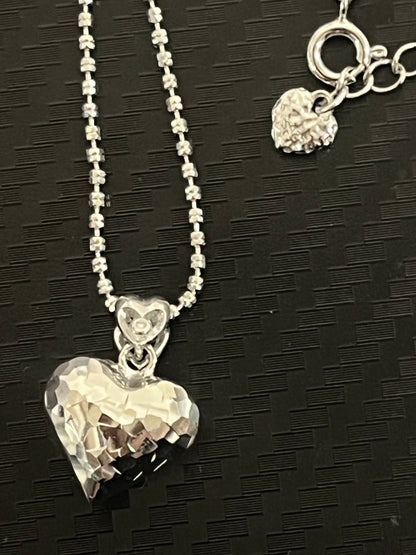 小丞飾
碎冰韓國捶打雙愛心💗 連尾牌也是愛心超有質感
鏈條雙閃珠鏈條
長度45+10公分 
$1490。#N601032