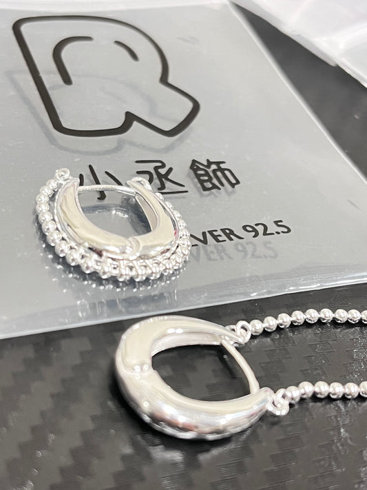 小丞飾
質感滿分💯韓國🇰🇷橢圓馬蹄雙層珠珠軟鏈耳扣 $890 #E08301
8mm*13mm