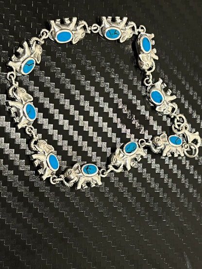 小丞飾 泰國純銀礦石大象手鏈 $1690  大象手鏈男女都適合 ，總長19公分，小手圍可以客製化拿幾顆大象-  #B601025 
藍色藍松石
黑色黑瑪瑙
白色白玉髓 
紅色紅碧玉
七彩鮑魚
綠藍綠松石