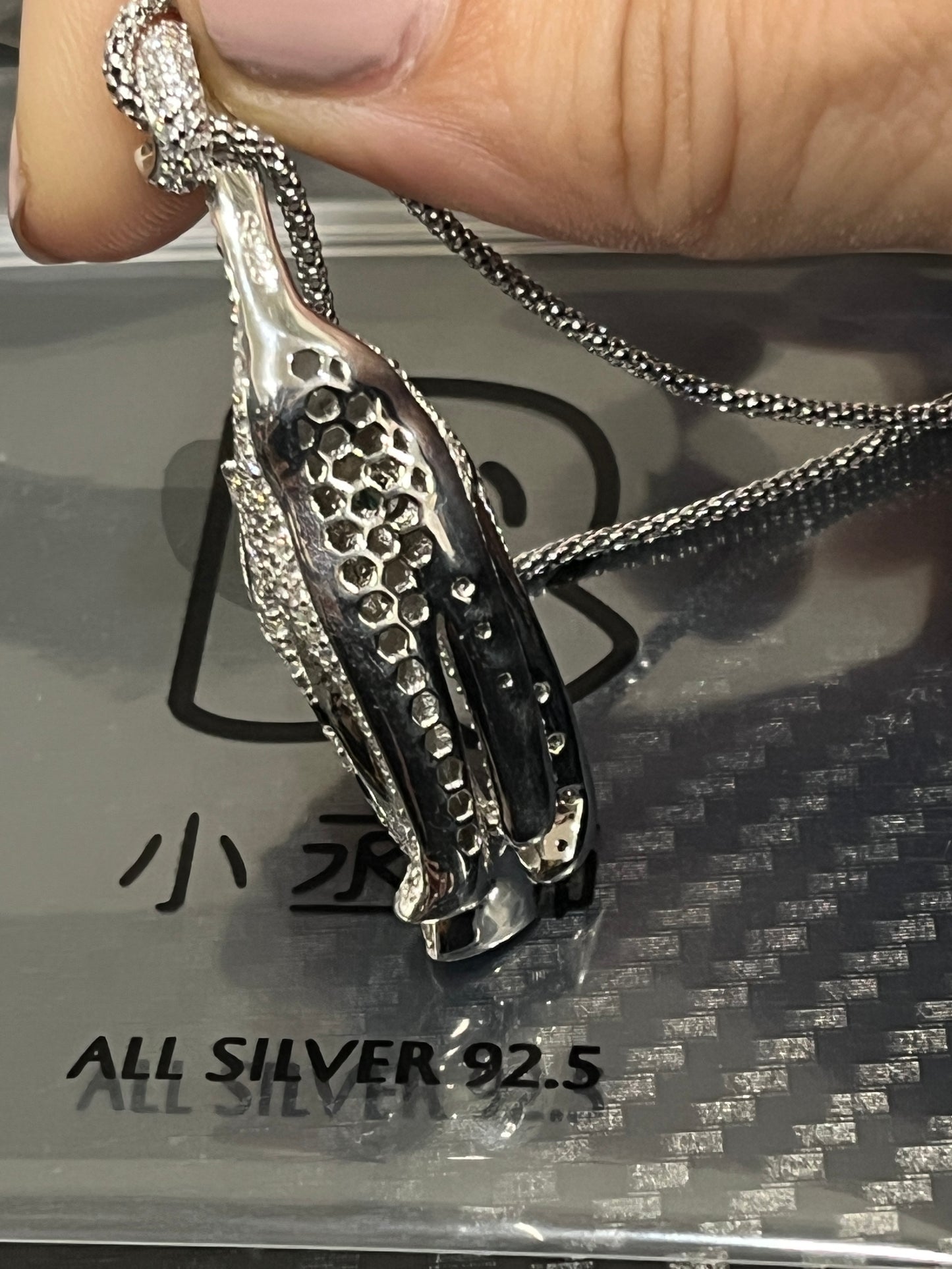 小丞飾
高品質霸氣綠眼滿鑽豹項鍊 
60公分
$3690。#N601033