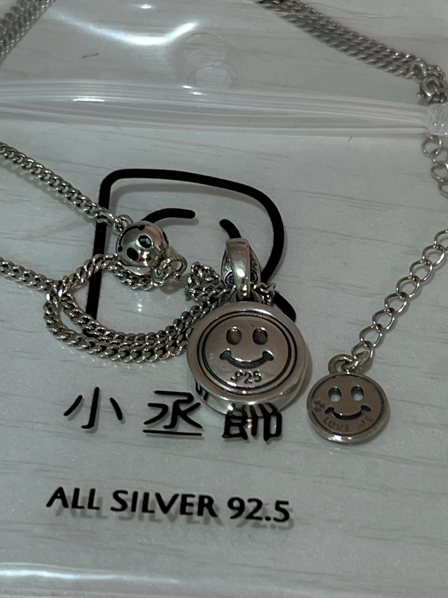 小丞飾
復古旋轉笑臉項鍊
50+5公分 $2990。  #N601031