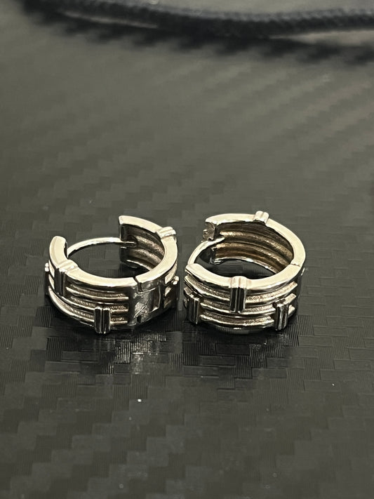 小丞飾
個性造型線條耳扣 內圈10mm
$490 #R601023