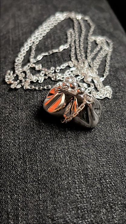 小丞飾 超級時尚！
120公分韓國包包項鍊
可側背也可雙層佩戴 
$2990。  N601182