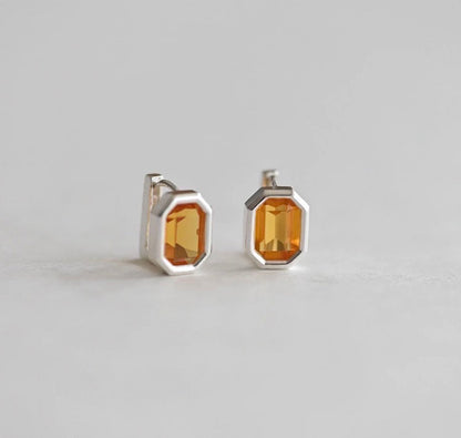 小丞飾 韓國製造
正統韓國長方水晶易扣耳環$790 #119

■採用925銀 水晶材質

水晶 黑水晶 藍水晶 橘水晶
顏色 銀色

寬約 7.7mm