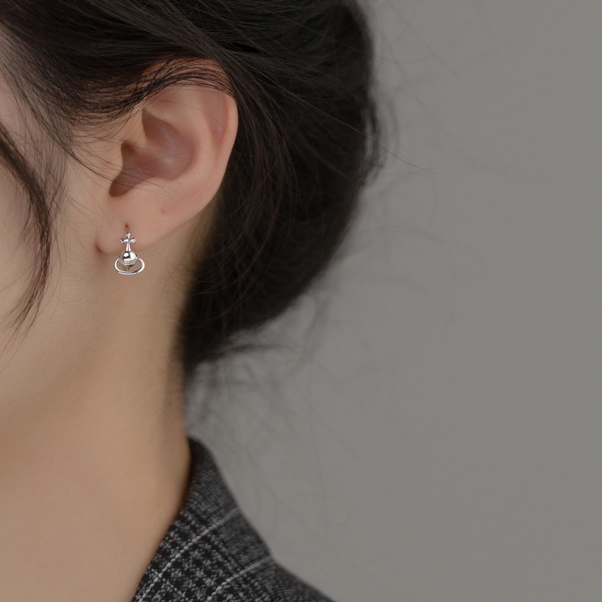 圈口約一公分 土星🪐耳扣$310 #103