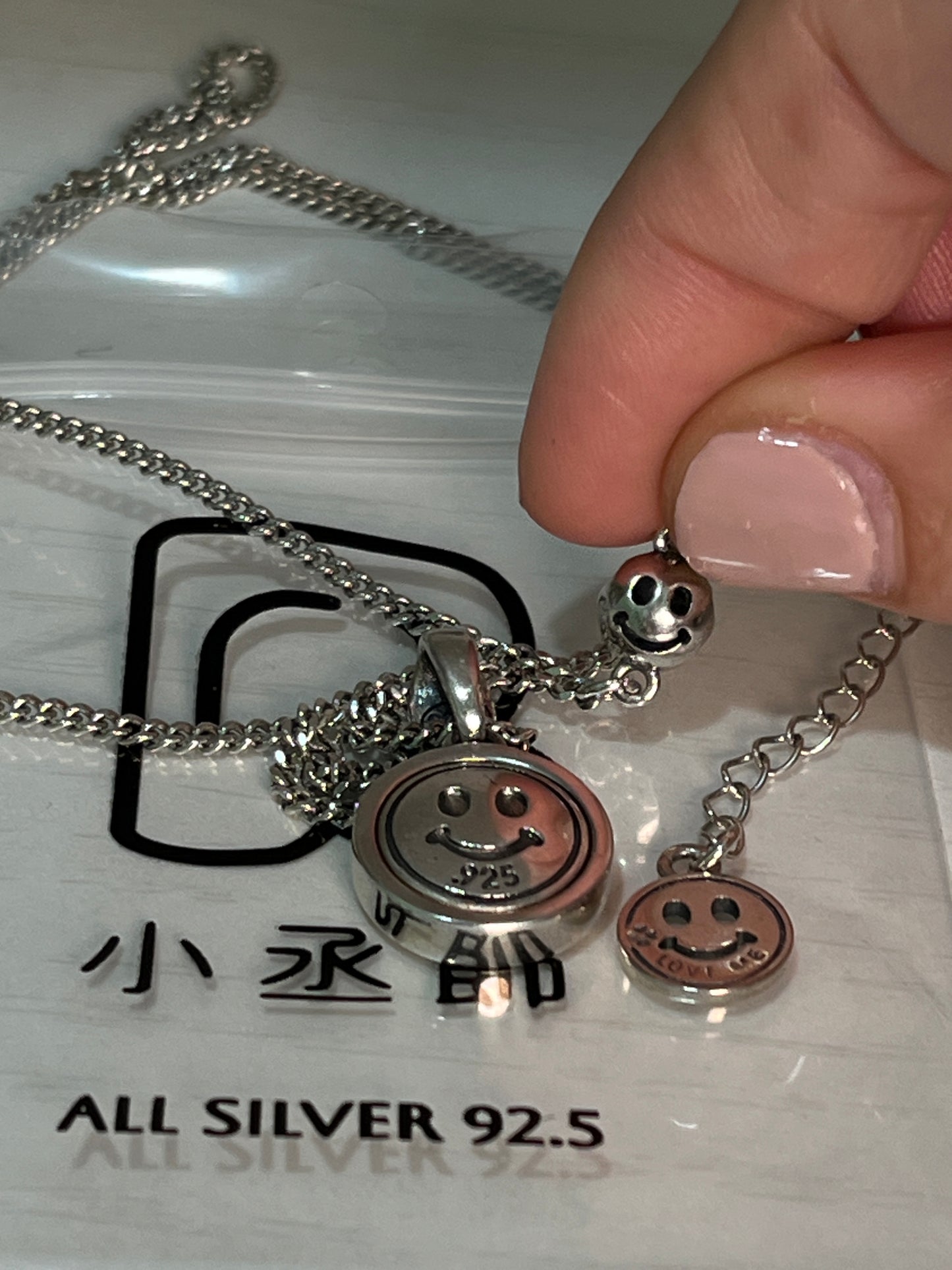 小丞飾
復古旋轉笑臉項鍊
50+5公分 $2990。  #N601031