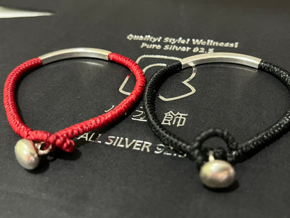 小丞飾
韓國長管圓珠微笑蠟繩
$990 
17公分 適合14-16公分手圍佩戴   B601049