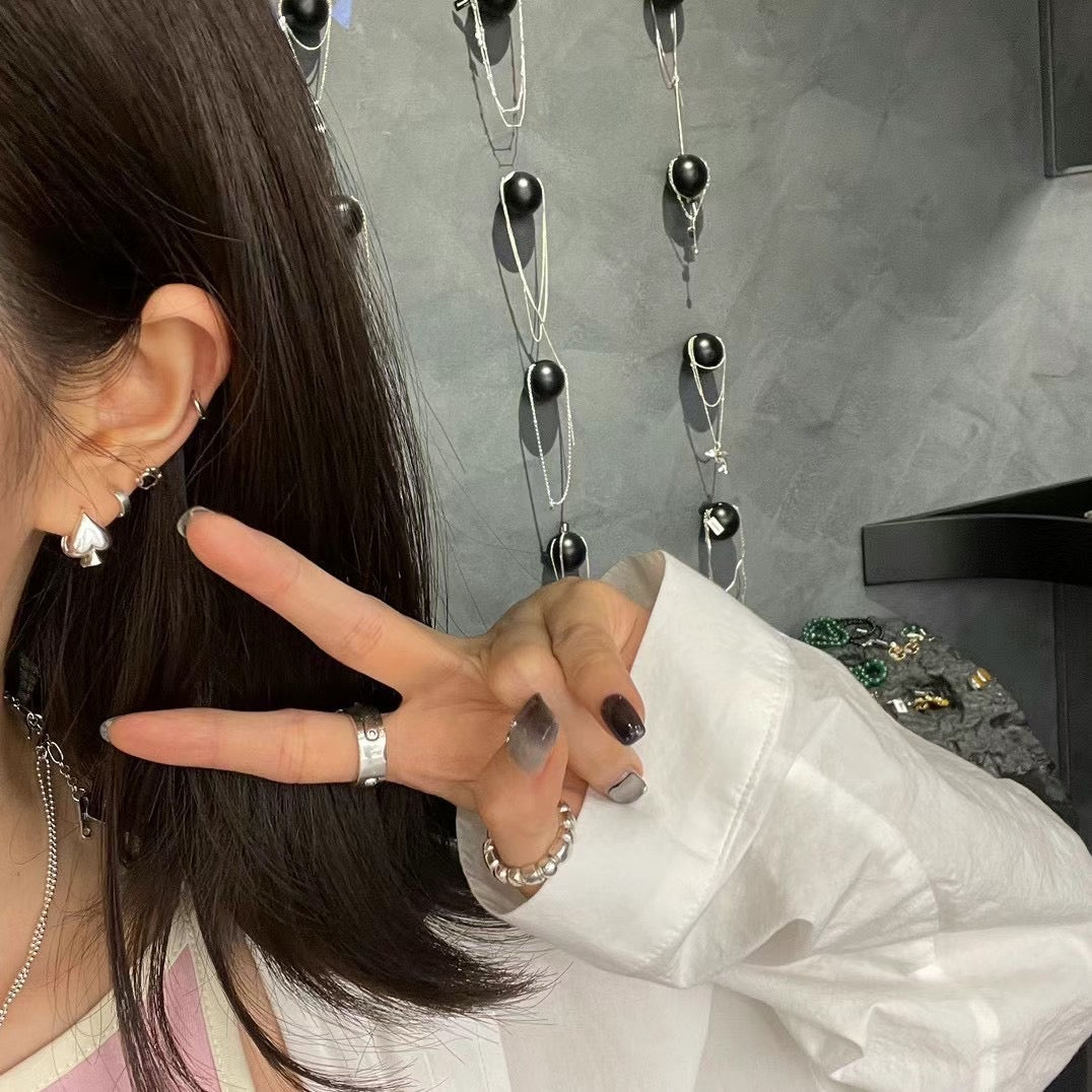 小丞飾 韓國製造
可愛的黑桃心耳扣  #100
$790