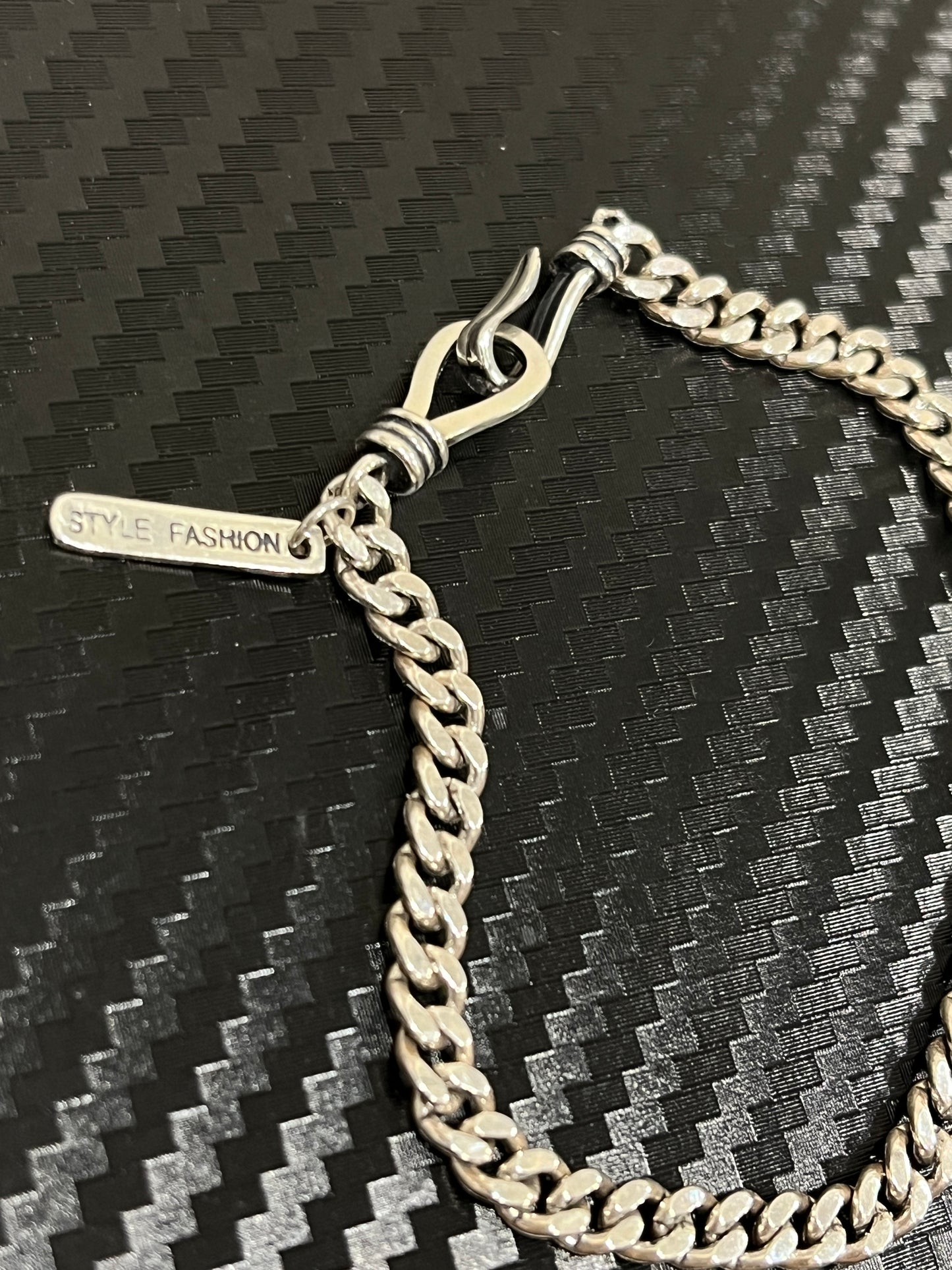 小丞飾
復古魚鈎古巴手鏈
總長16公分
$990    #B601026