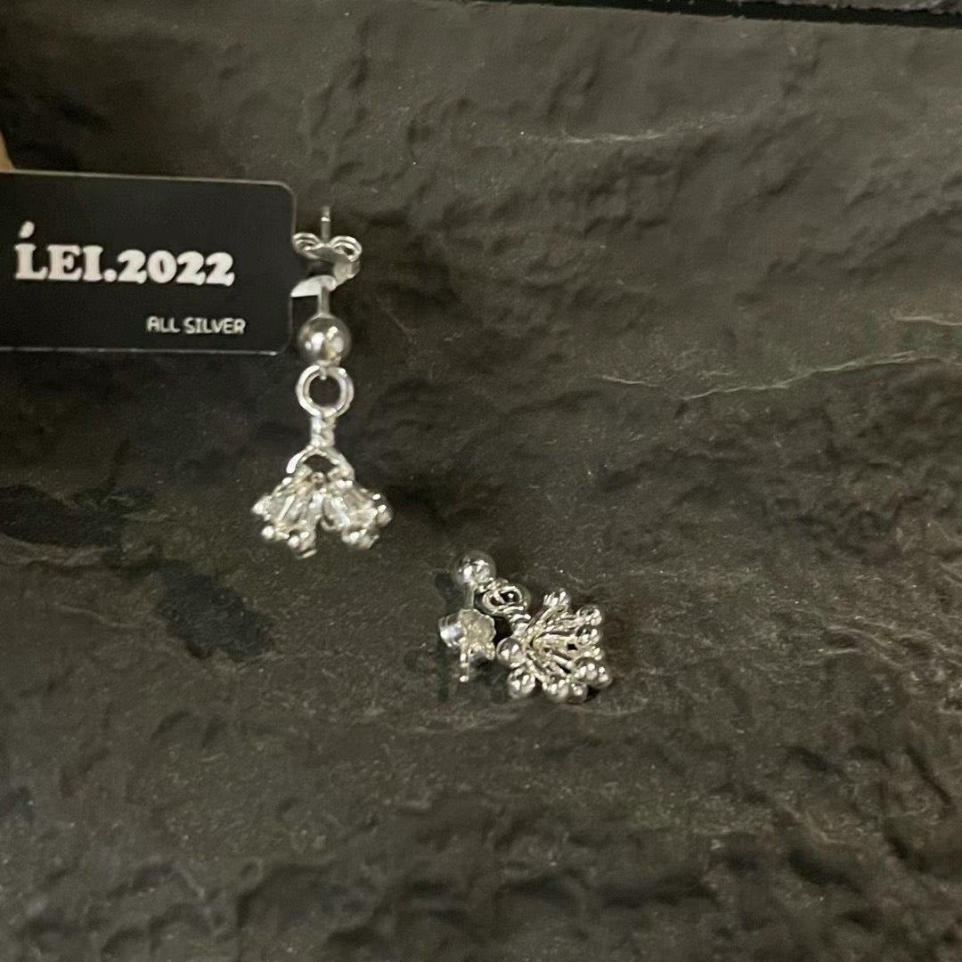 小丞飾👆🇰🇷必備正韓空運
一根一根麥穗垂墜珠珠耳釘 質感一級棒$690 #171

$690