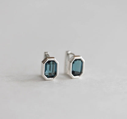 小丞飾 韓國製造
正統韓國長方水晶易扣耳環$790 #119

■採用925銀 水晶材質

水晶 黑水晶 藍水晶 橘水晶
顏色 銀色

寬約 7.7mm