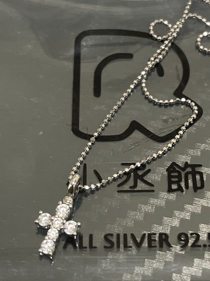小丞飾 閃珠切割圓珠十字架項鍊 40+5公分 $890。#N601031