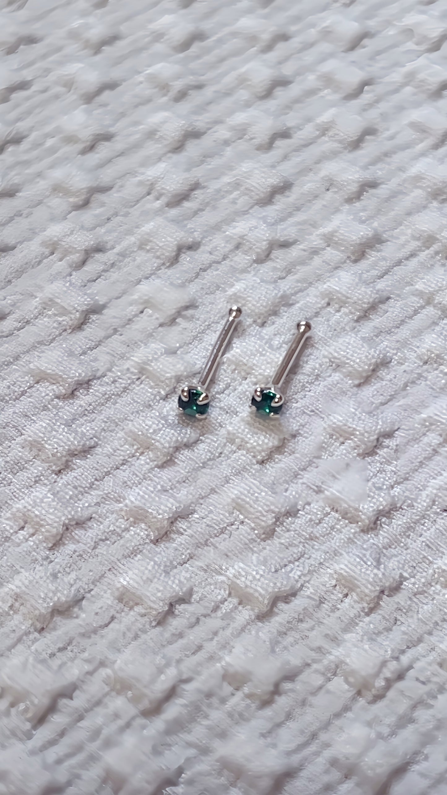 小丞飾👆足銀s999. 養耳棒 / 10個顏色 0.8公分 
白、粉、紫、黑、石榴紅 
藍色 莓紅 橙色 黃色 綠色
一組兩個 $50