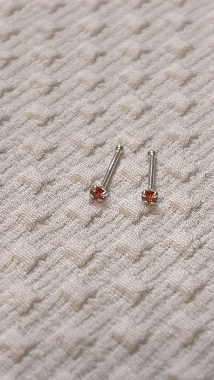 小丞飾👆足銀s999. 養耳棒 / 10個顏色 0.8公分 
白、粉、紫、黑、石榴紅 
藍色 莓紅 橙色 黃色 綠色
一組兩個 $50