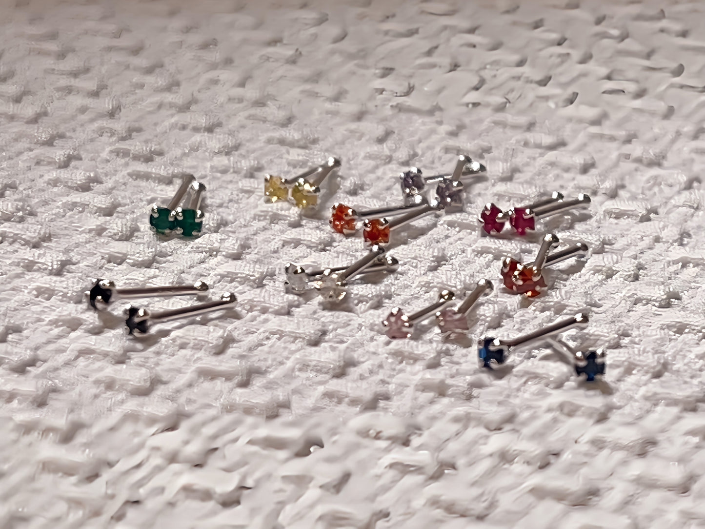 小丞飾👆足銀s999. 養耳棒 / 10個顏色 0.8公分 
白、粉、紫、黑、石榴紅 
藍色 莓紅 橙色 黃色 綠色
一組兩個 $50