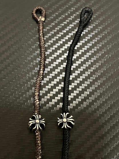 小丞飾 復古十字花圓珠韓國蠟繩手鏈 蠟繩會越戴越亮喔 黑/咖 兩款 
$990 #B601022