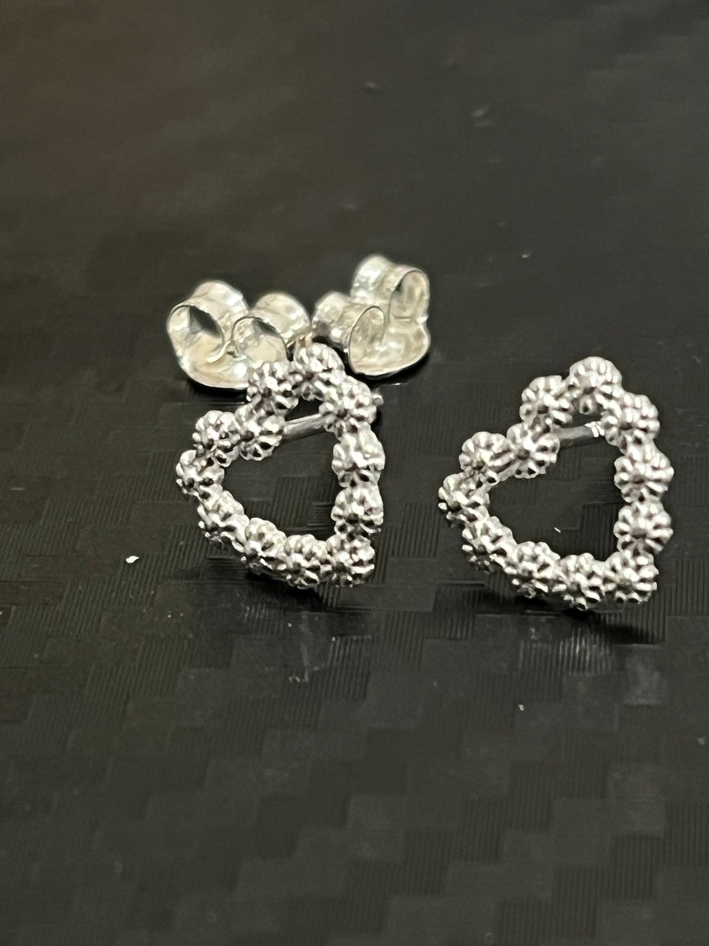 小丞飾
浪漫🌹愛心滿花耳釘
$290   R601313