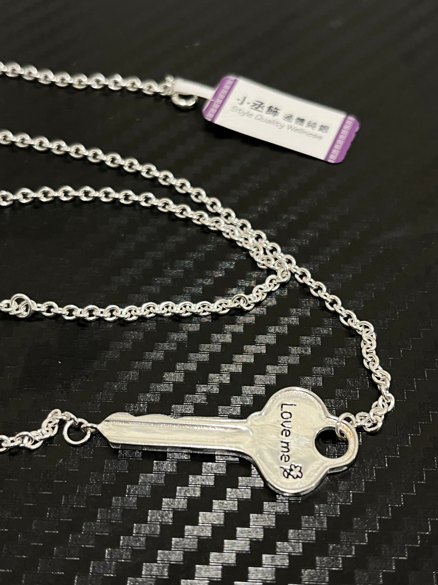 小丞飾
韓國Love me 鑰匙🔑項鍊 
47+2公分
$2290   N602072