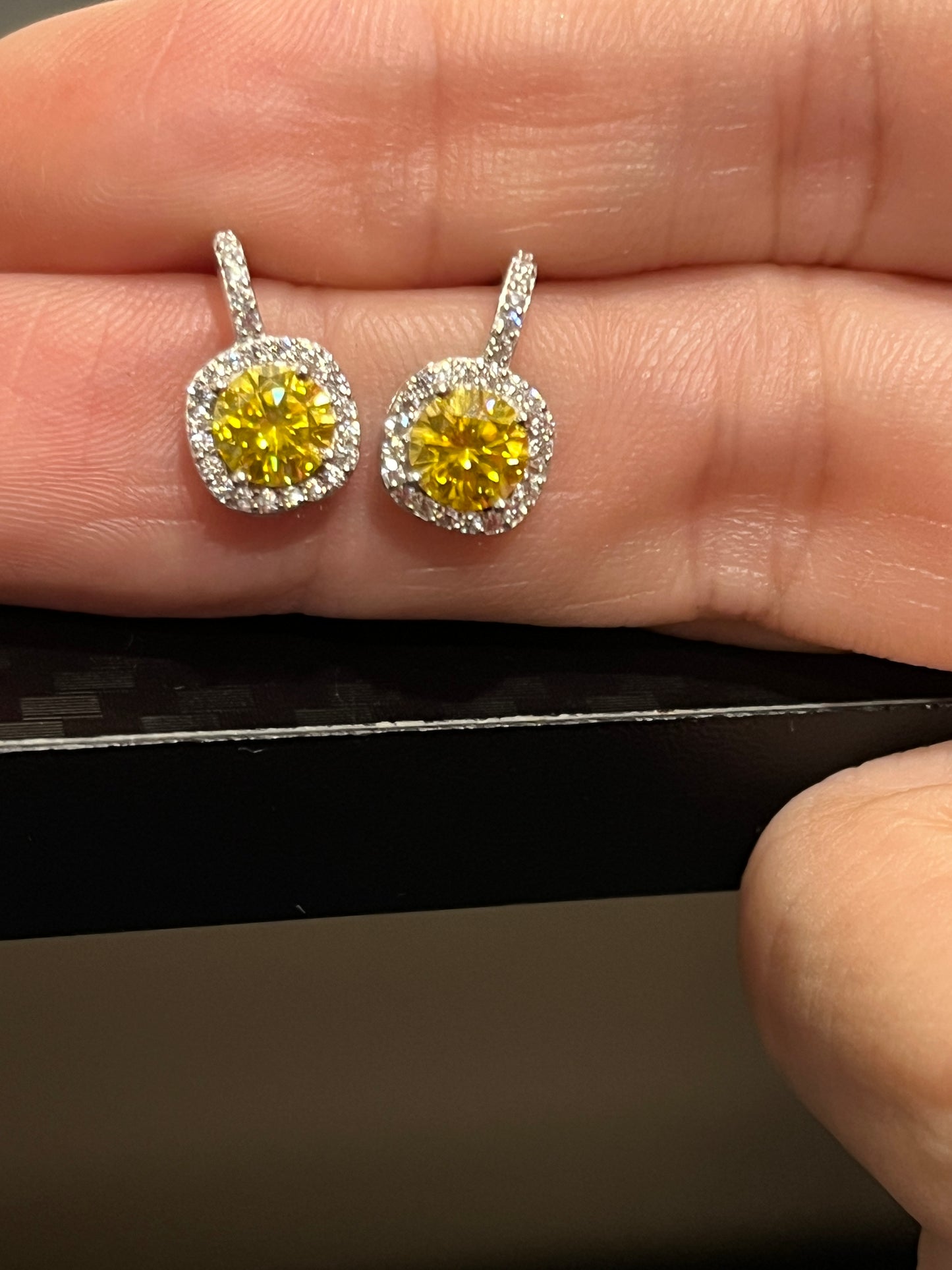 小丞飾-莫桑鑽50分 閃鑽黃方鑽 閃鑽紫方鑽 耳環 E6031402