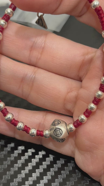 小丞飾 銅錢轉運珠珠蠟繩紅繩 17+3公分 $1290。 B601118