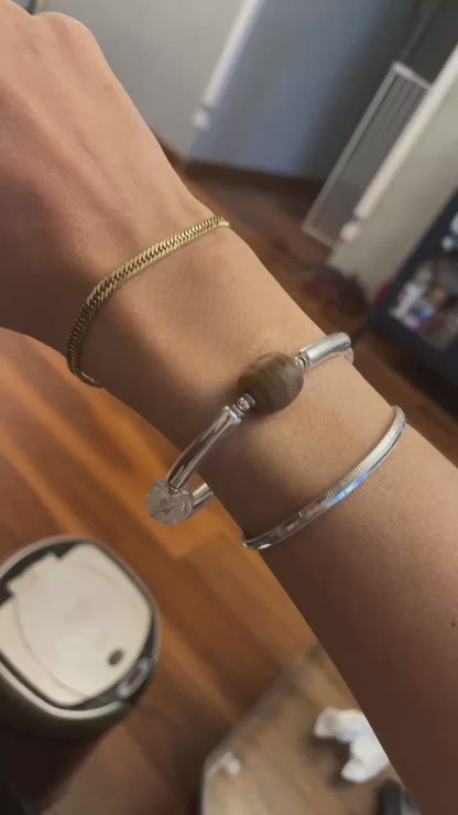 小丞飾
925 銀管珠 × 手工透明玻璃珠 × 天然木質珠
彈力繩設計適合14-17手圍
$2190  B601027