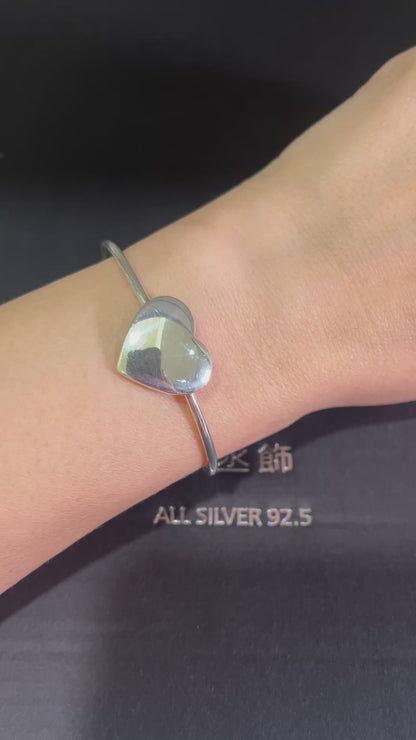 小丞飾
愛心弧面開口手環 $1190   #B601041