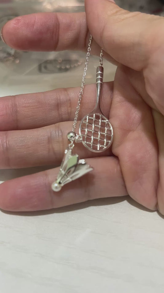 小丞飾
S925純銀羽毛球拍抽拉項鍊女韓國小眾設計高級感復古小紅書鎖骨鏈 
羽球🏸的頭是珍珠喔 很可愛 
50+3+3公分
$1490   N601035