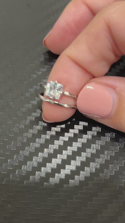 小丞飾
雙層鑲嵌戒指尾戒
$390    #R601111